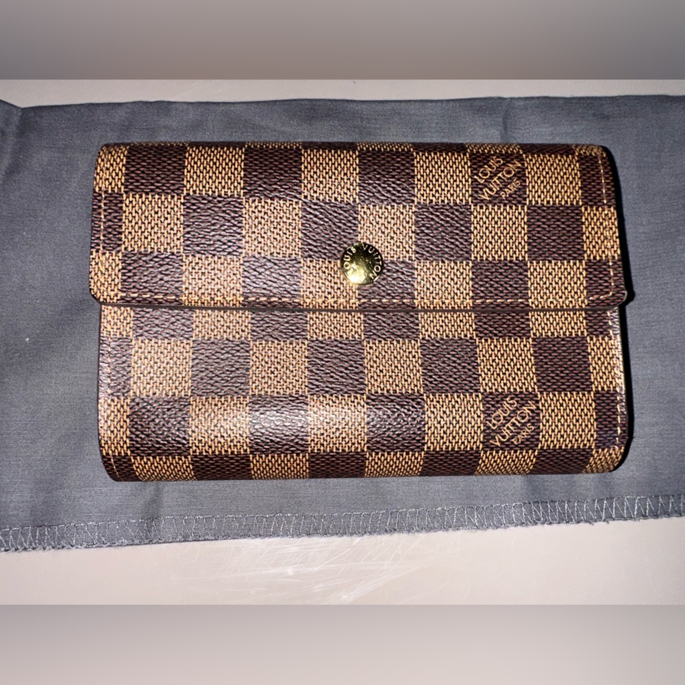Louis Vuitton LV Damier Ebene Wallet